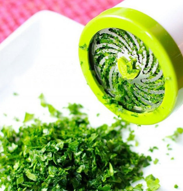 Manual Herb Grinder and Spice Mill Shredder
